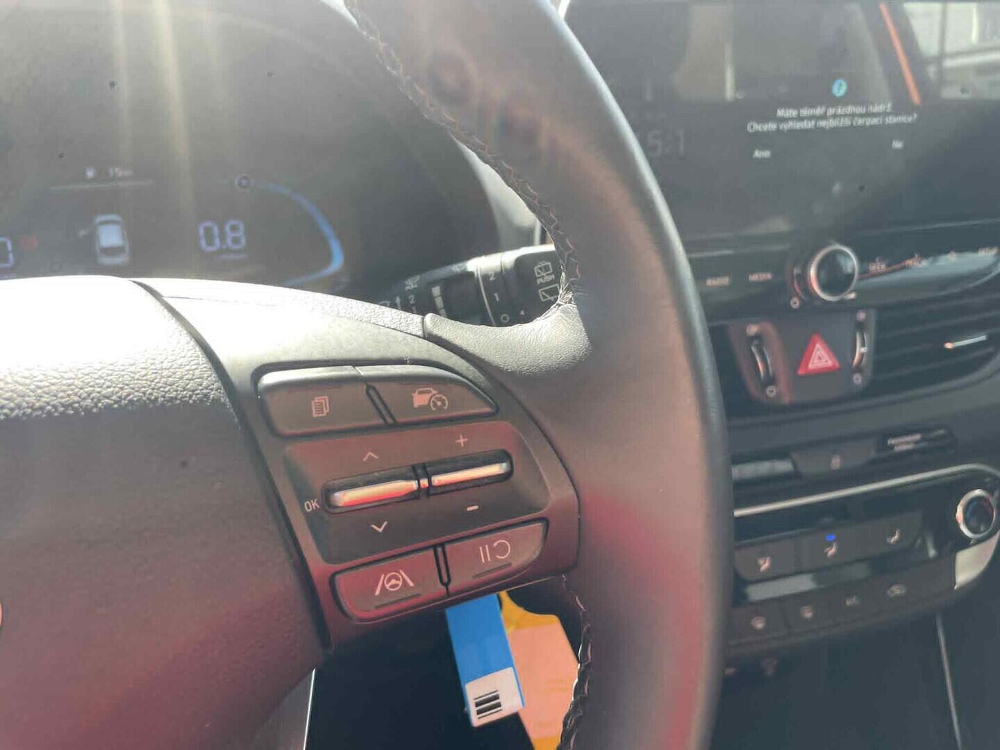 OC199V01163_23.webp_I30 Smart Climate 1.5 DPi 70 kW manuál, DPH