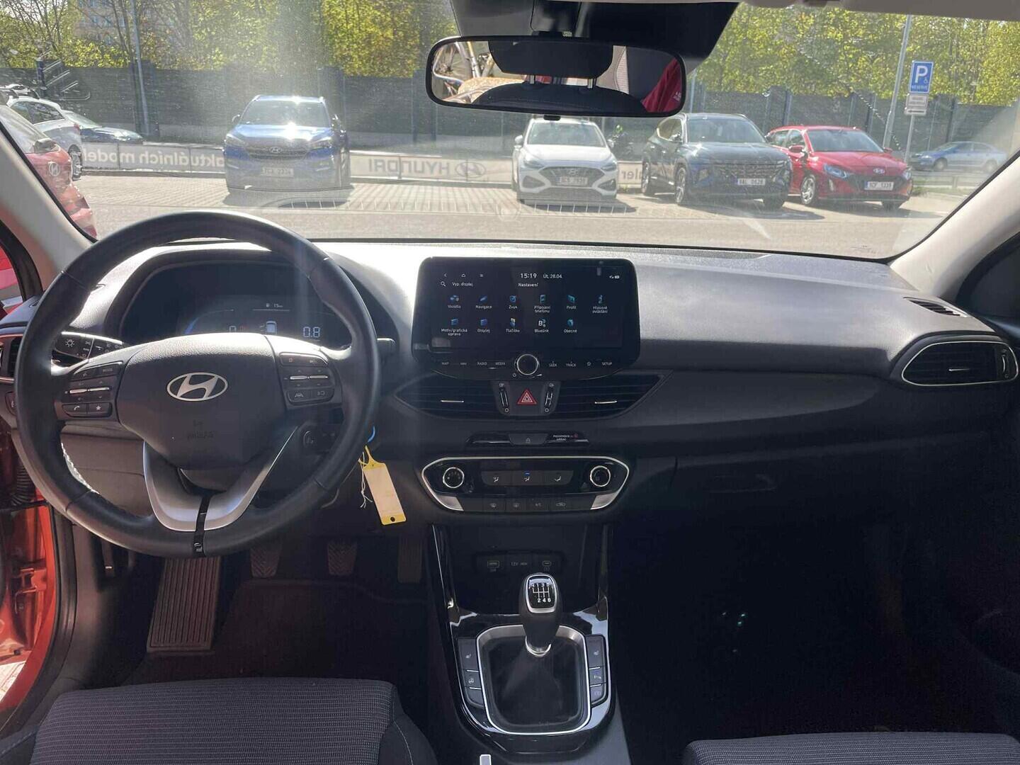 OC199V01163_32.webp_I30 Smart Climate 1.5 DPi 70 kW manuál, DPH