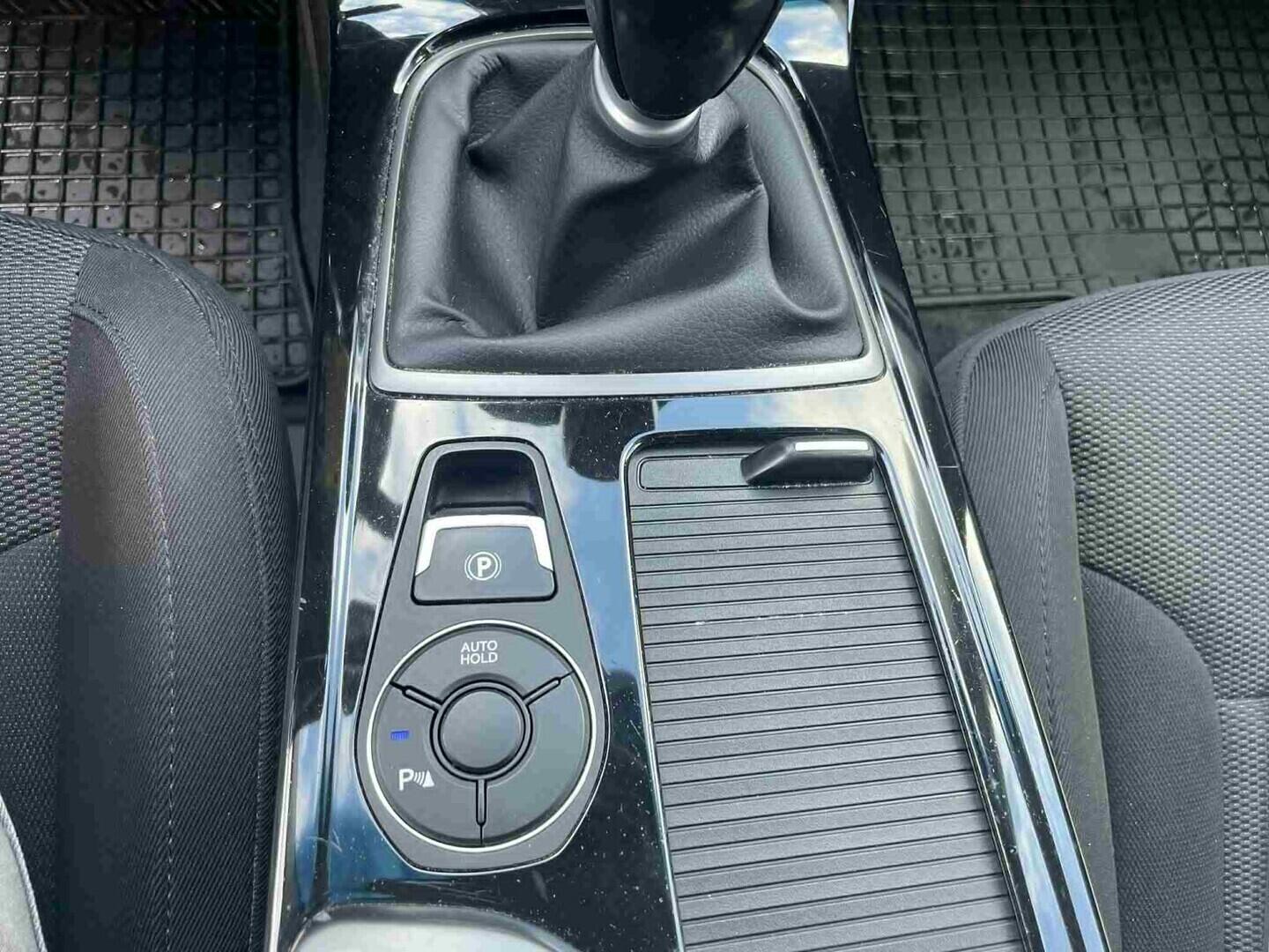 OC199V01174_25.webp_I40  1.7 CRDi 104 kW manuál