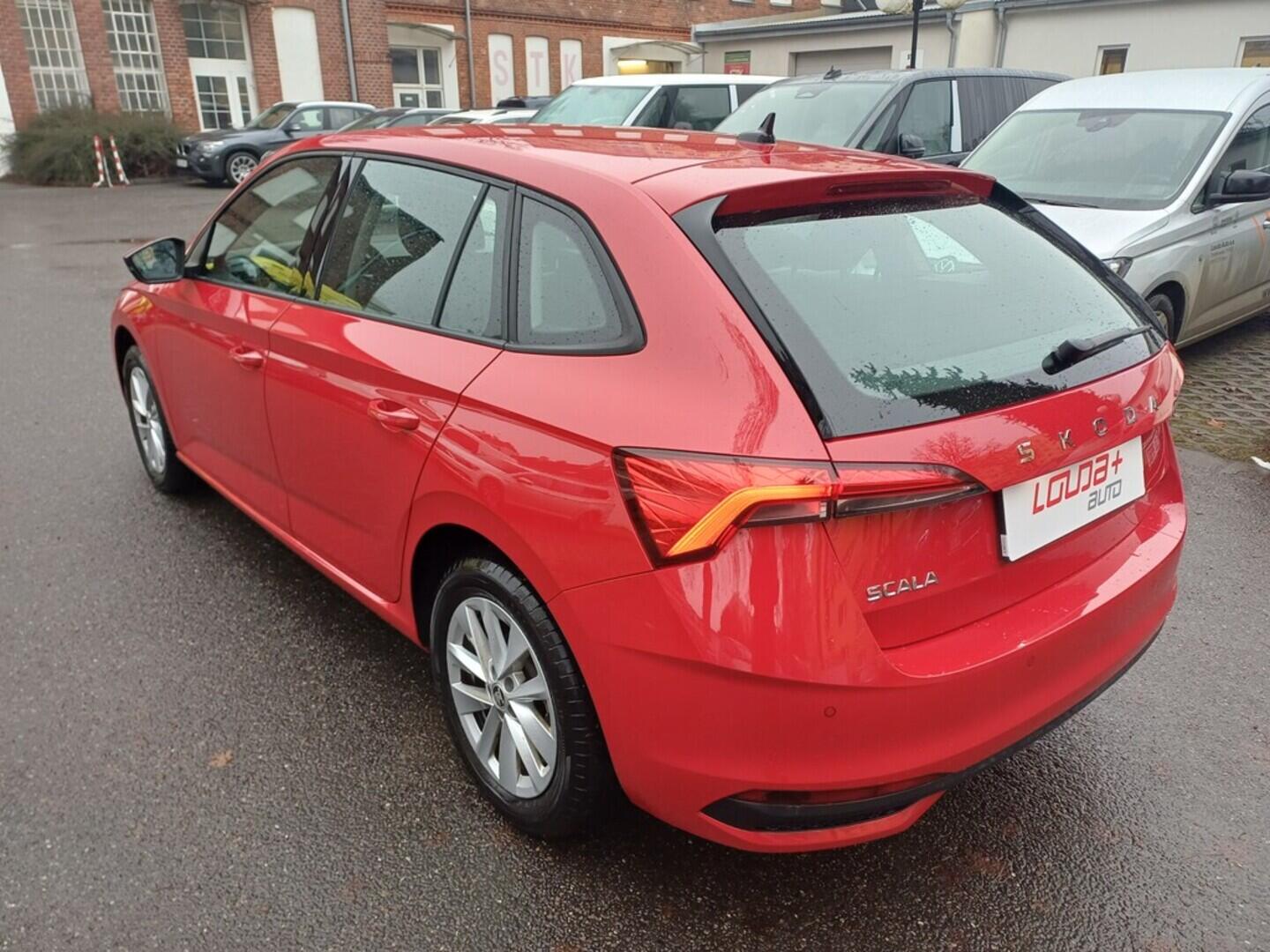 OI199V01630_15.webp_SCALA Selection 1.0 TSI 85 kW manuál, DPH