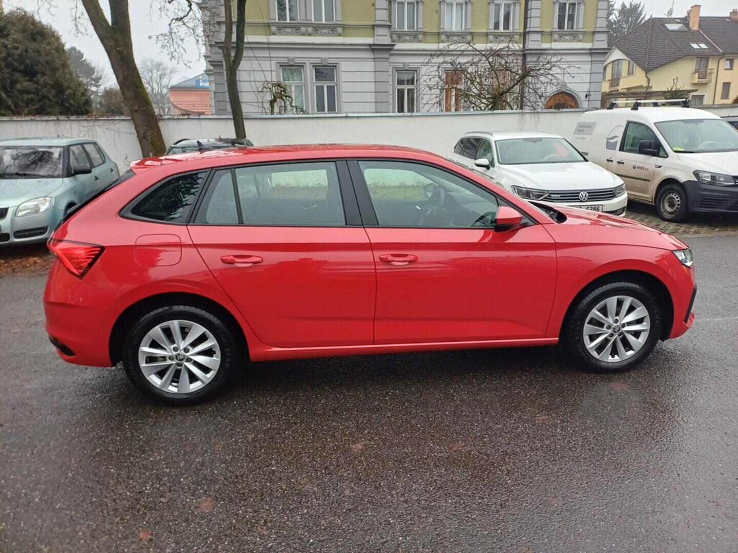 OI199V01630_16.webp_SCALA Selection 1.0 TSI 85 kW manuál, DPH