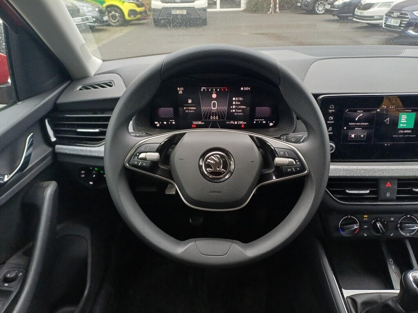 OI199V01630_23.webp_SCALA Selection 1.0 TSI 85 kW manuál, DPH