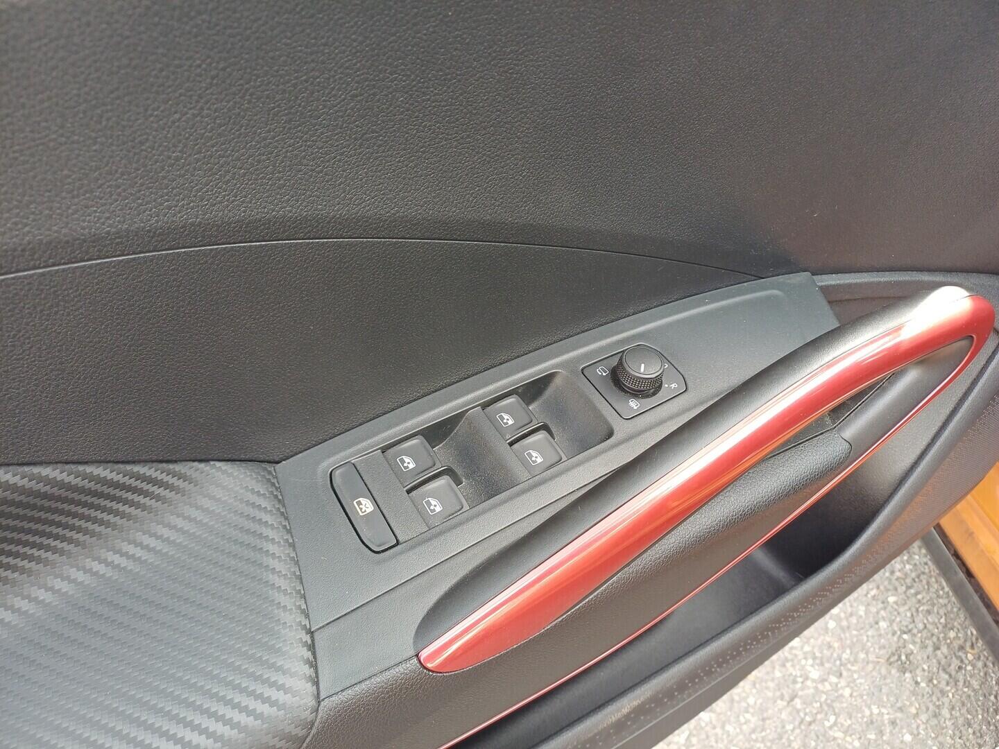 OI199V01680_21.webp_FABIA Monte Carlo 1.0 TSI 85 kW automat, DPH