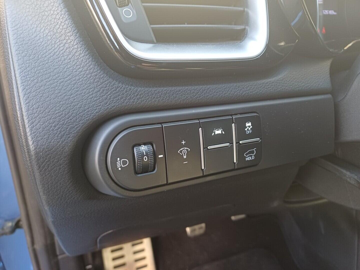OI199V01694_22.webp_CEED Exclusive 1.4  103 kW manuál, DPH