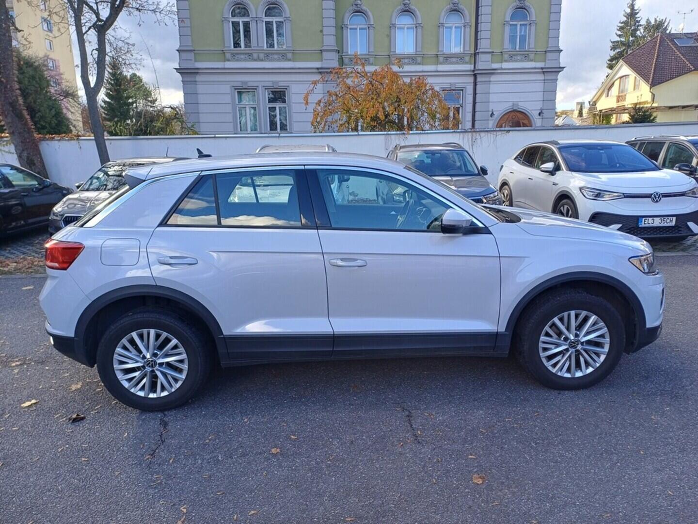 OI199V01696_16.webp_T-ROC  1.0 TSI 81 kW manuál