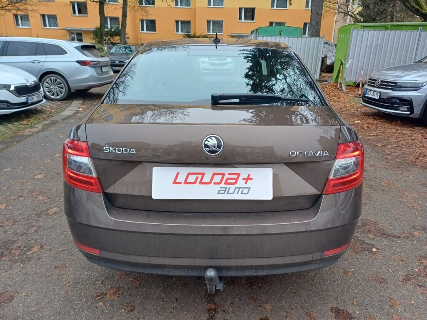 OI199V01697_17.webp_OCTAVIA Ambiente 1.6 TDI 85 kW automat