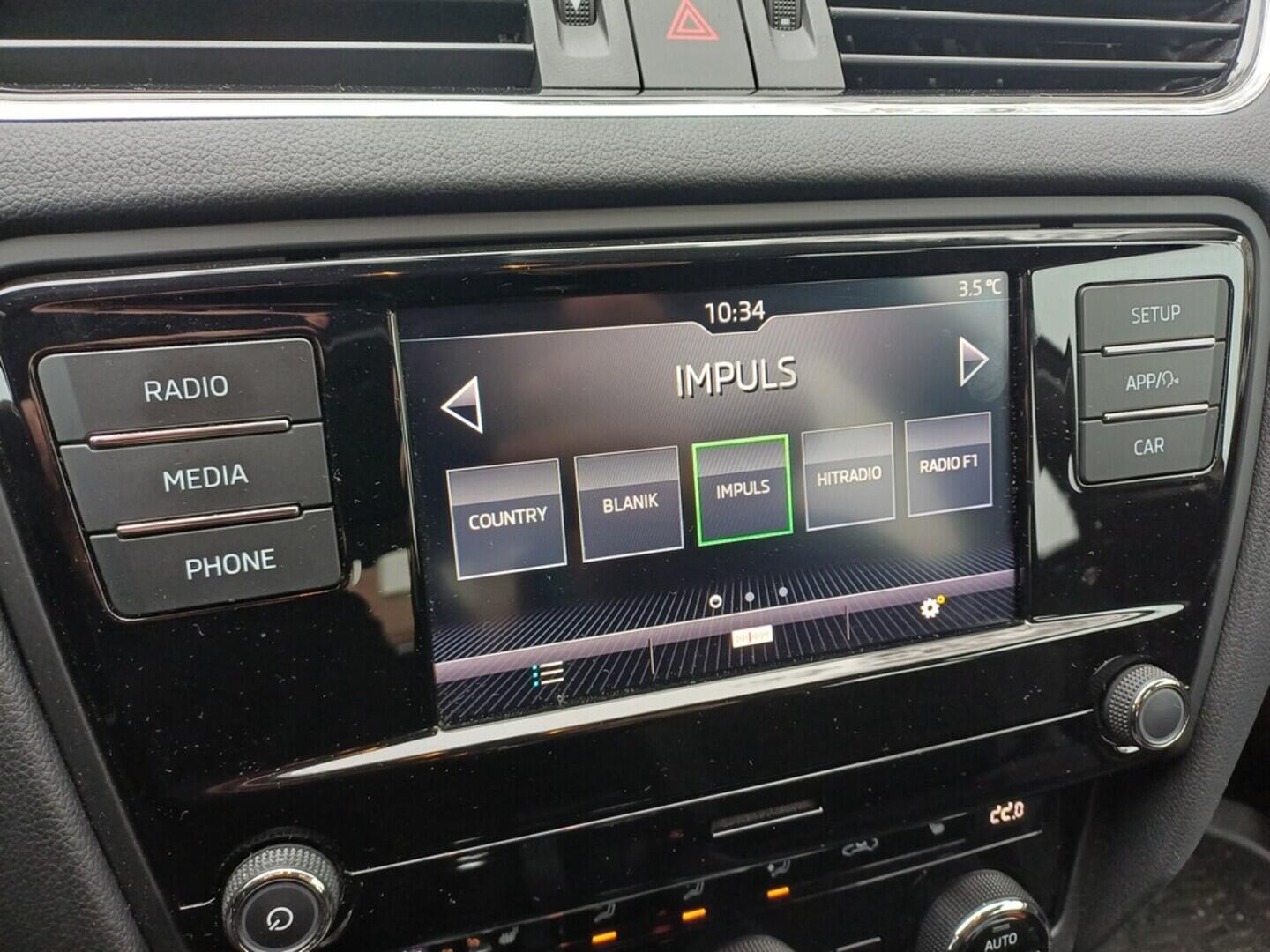 OI199V01697_24.webp_OCTAVIA Ambiente 1.6 TDI 85 kW automat