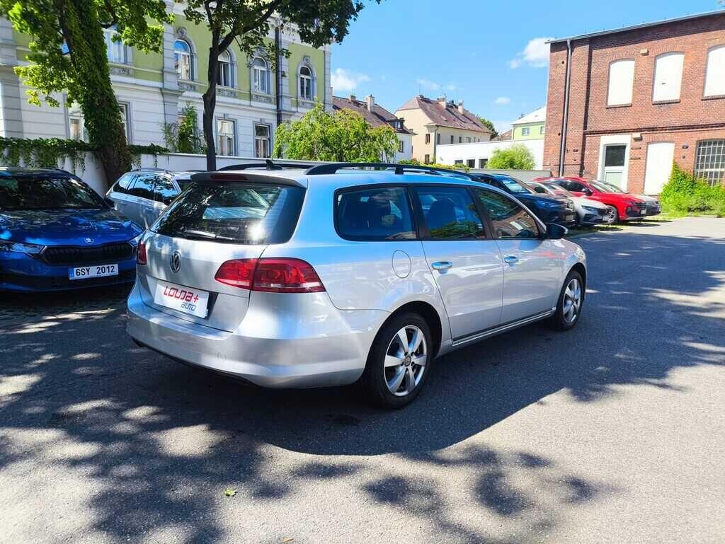 OI199V01701_11.webp_PASSAT  1.4 TSI 90 kW manuál