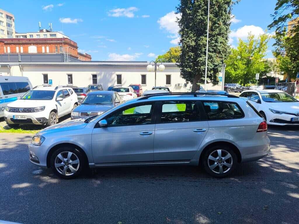 OI199V01701_12.webp_PASSAT  1.4 TSI 90 kW manuál