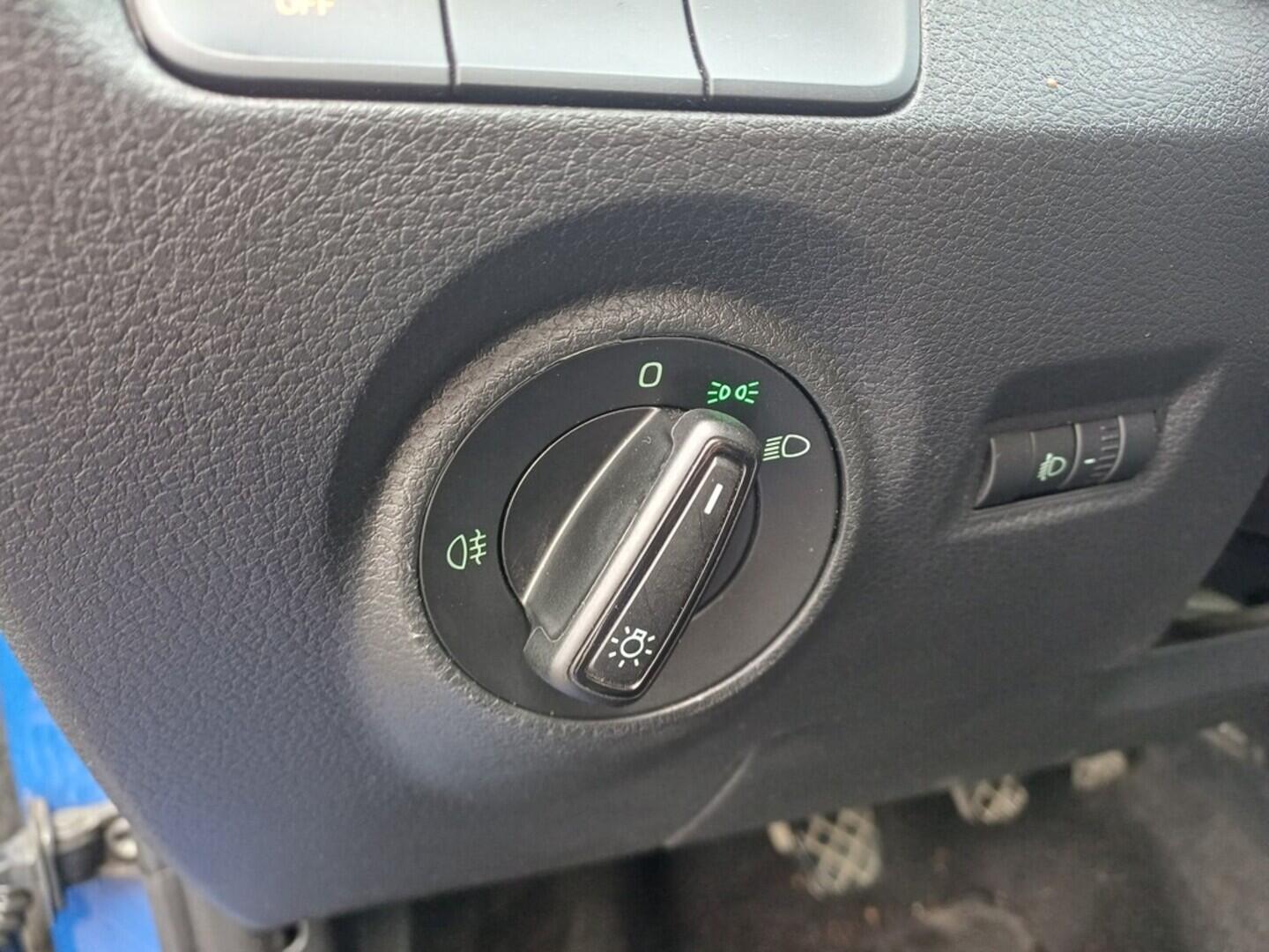 OI199V01703_22.webp_FABIA Active 1.0 TSI 70 kW manuál, DPH