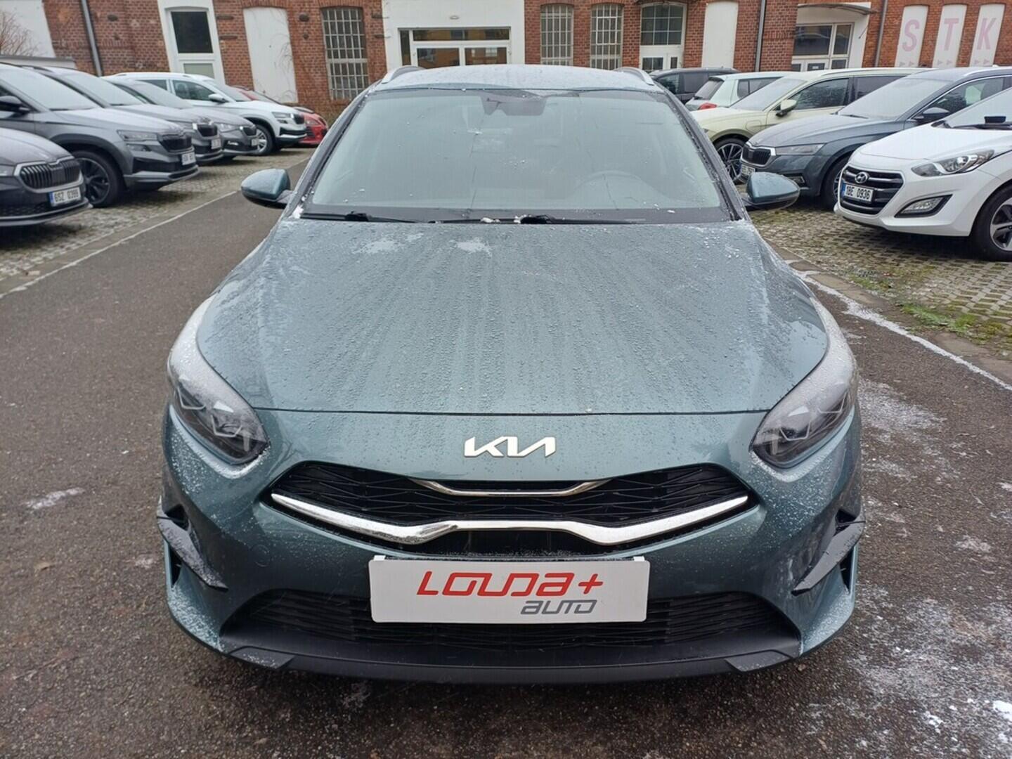 OI199V01704_13.webp_CEED TOP 1.5 T-GDi 117 kW manuál, DPH