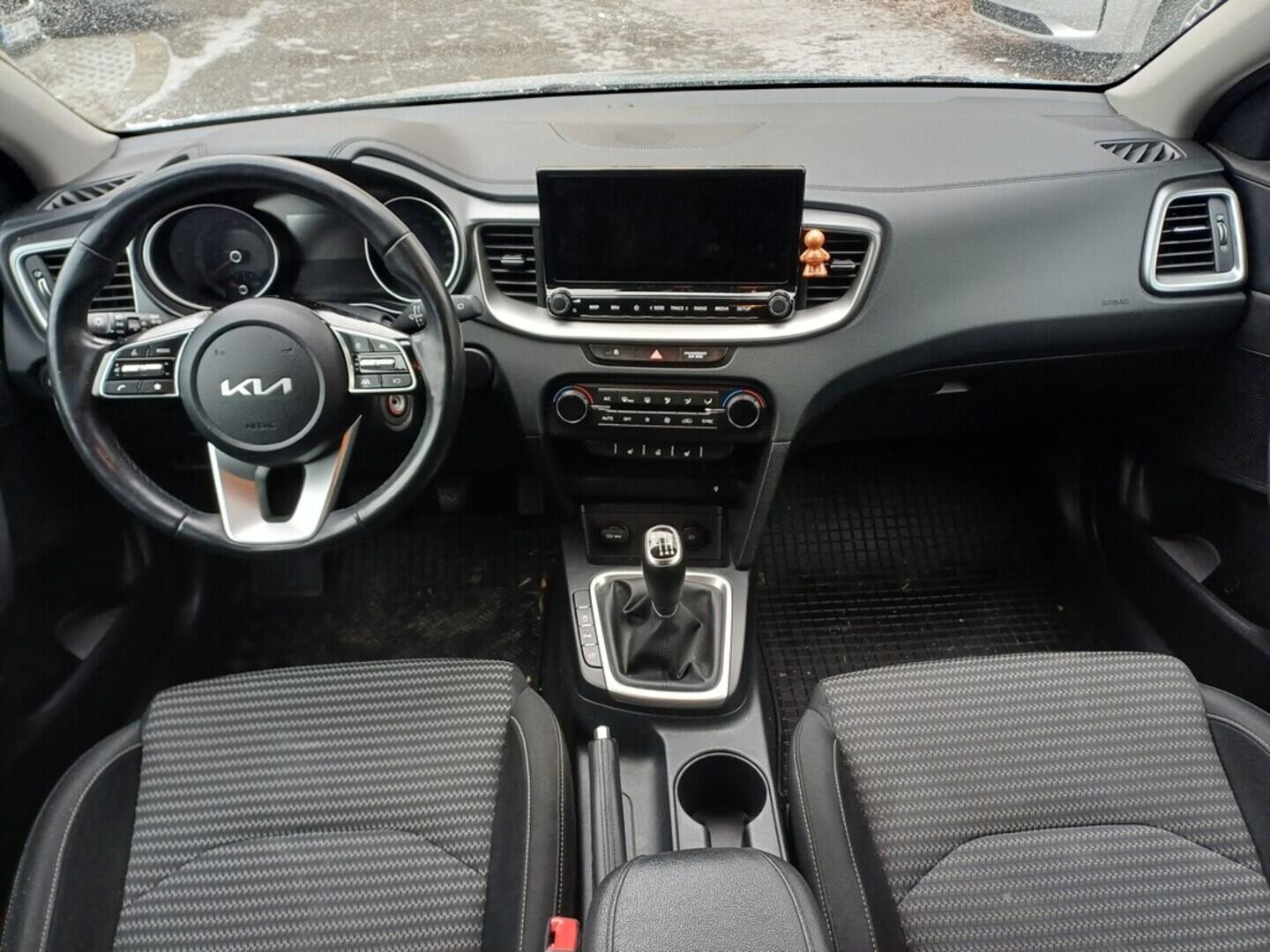 OI199V01704_18.webp_CEED TOP 1.5 T-GDi 117 kW manuál, DPH