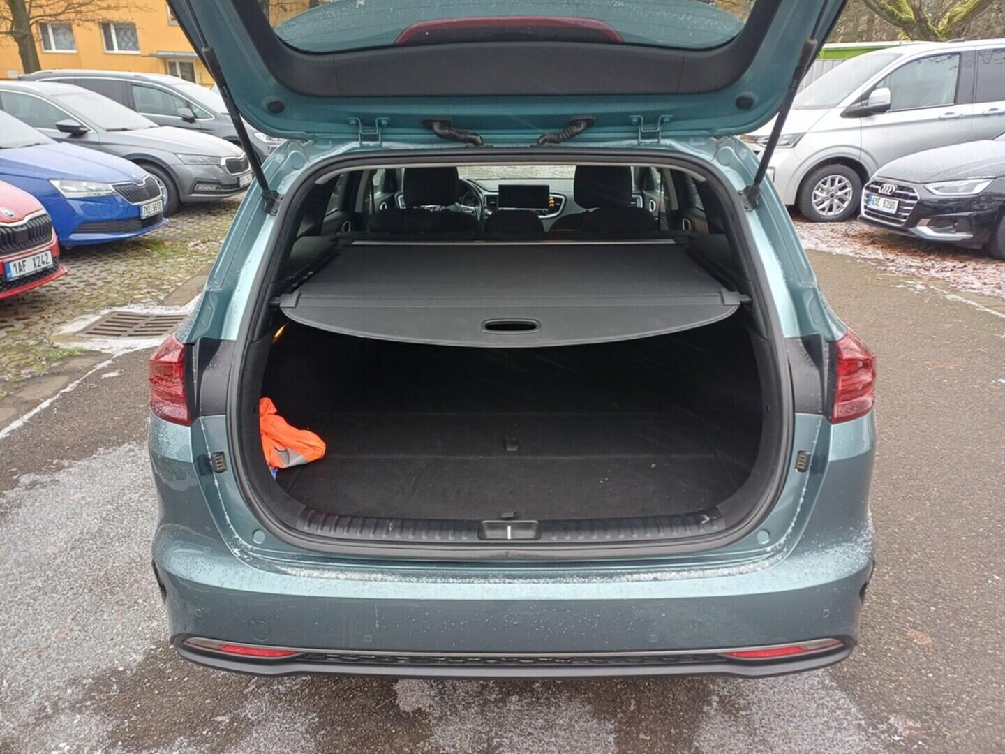 OI199V01704_30.webp_CEED TOP 1.5 T-GDi 117 kW manuál, DPH