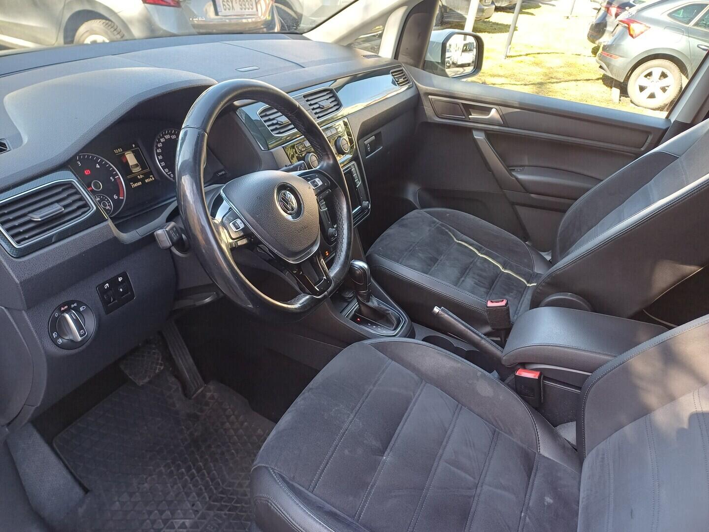 OI199V01708_19.webp_CADDY Highline 2.0 TDI 110 kW automat, DPH