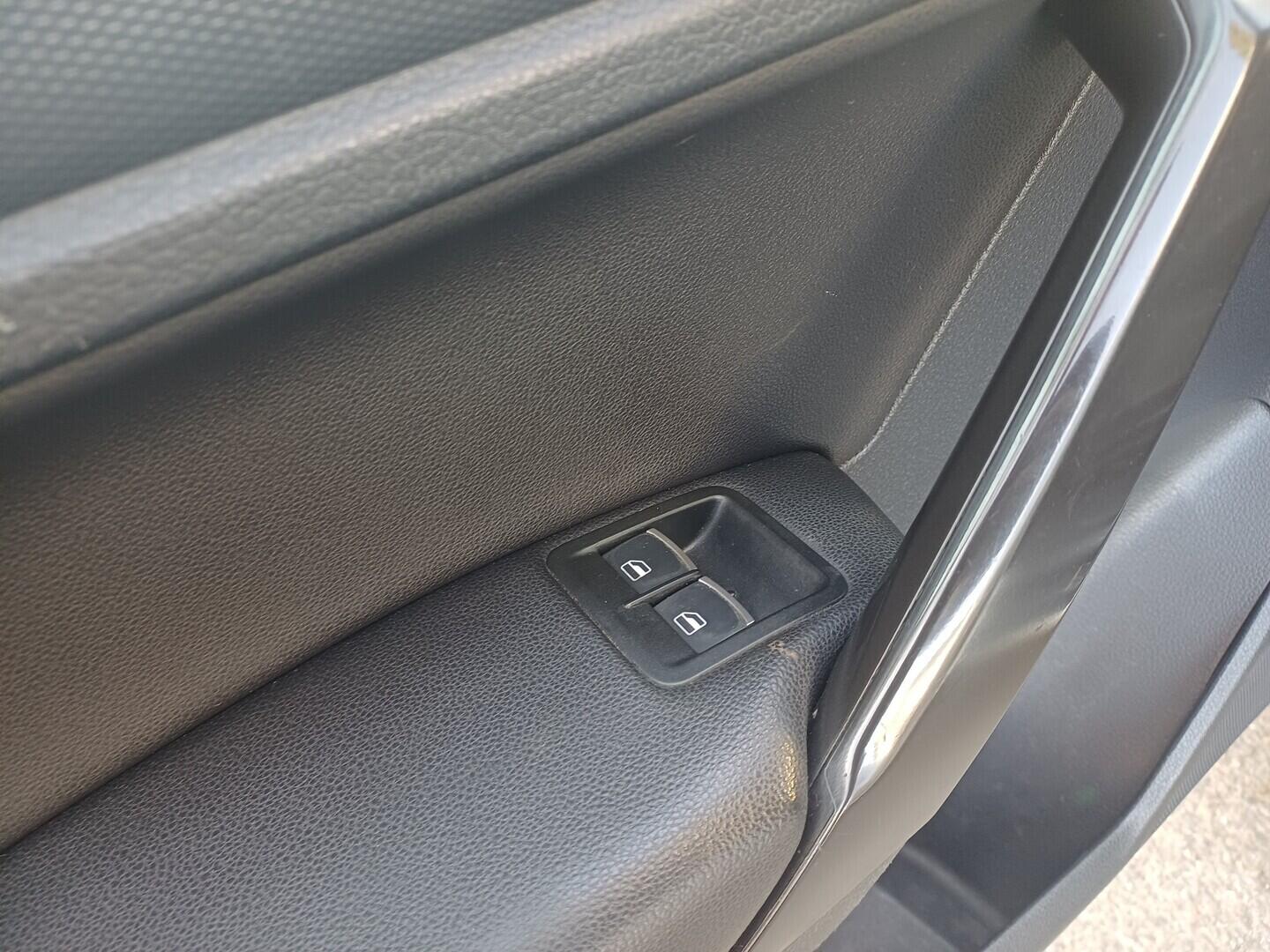 OI199V01708_21.webp_CADDY Highline 2.0 TDI 110 kW automat, DPH