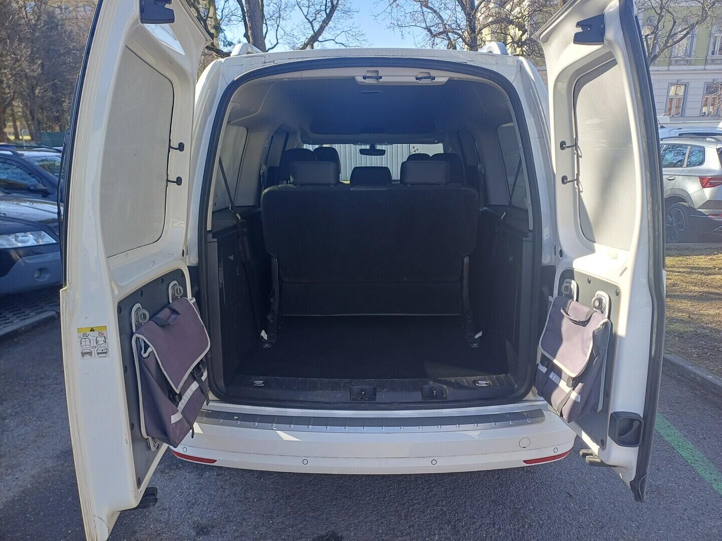 OI199V01708_30.webp_CADDY Highline 2.0 TDI 110 kW automat, DPH