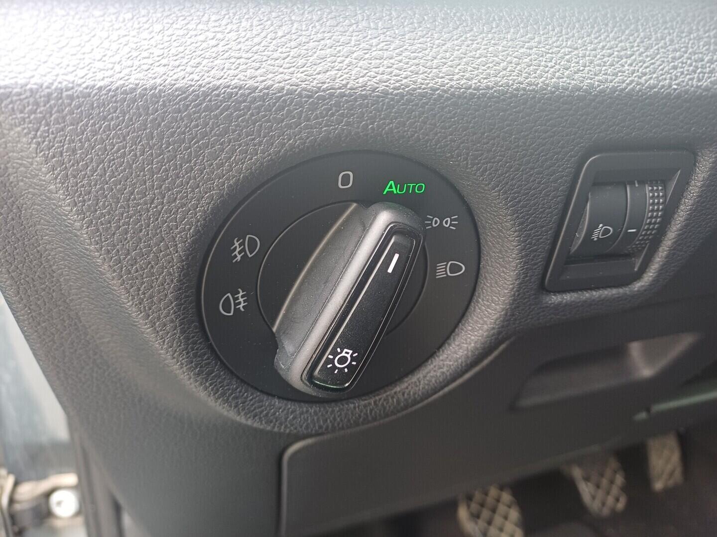 OI199V01710_22.webp_SCALA Ambition 1.5 TSI 110 kW manuál, DPH