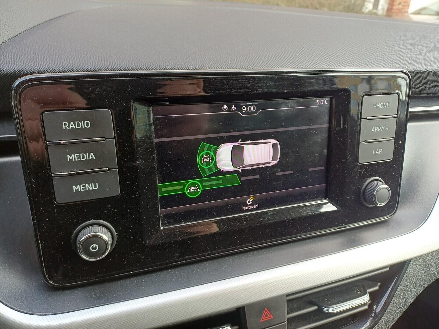 OI199V01710_25.webp_SCALA Ambition 1.5 TSI 110 kW manuál, DPH