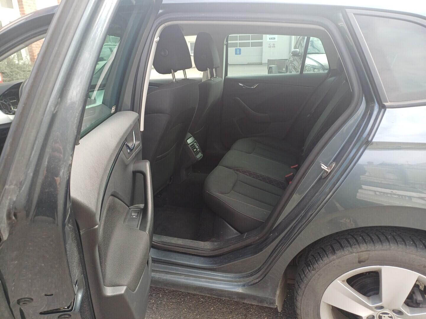 OI199V01710_29.webp_SCALA Ambition 1.5 TSI 110 kW manuál, DPH