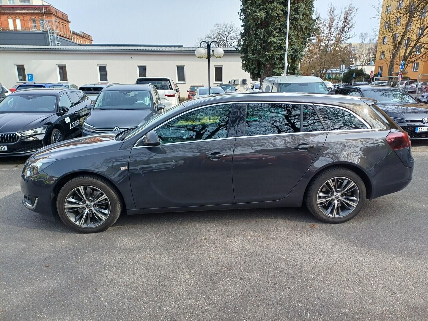 OI199V01711_12.webp_INSIGNIA Sports Tourer 1.6 EcoTec 125 kW manuál