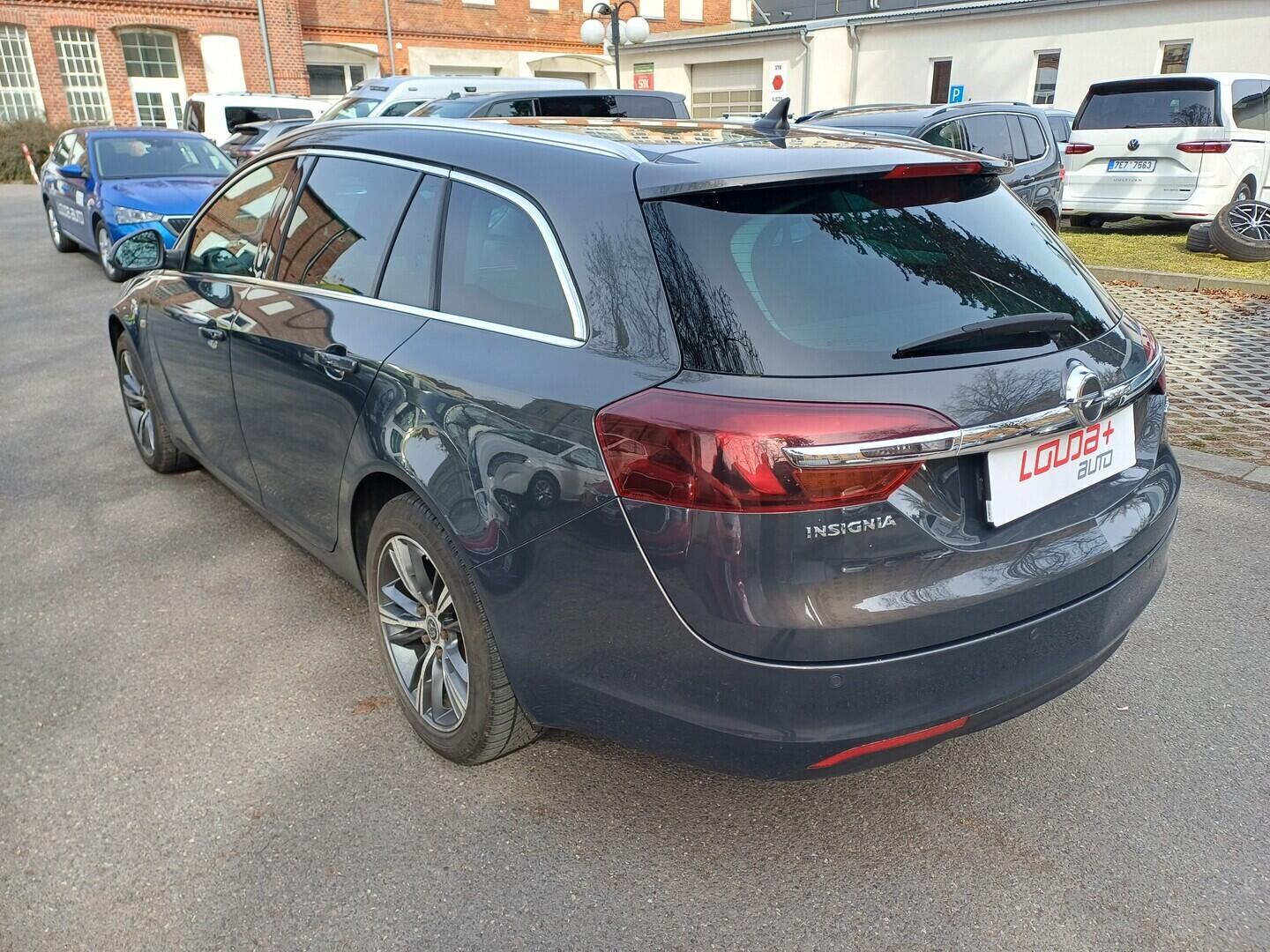 OI199V01711_15.webp_INSIGNIA Sports Tourer 1.6 EcoTec 125 kW manuál