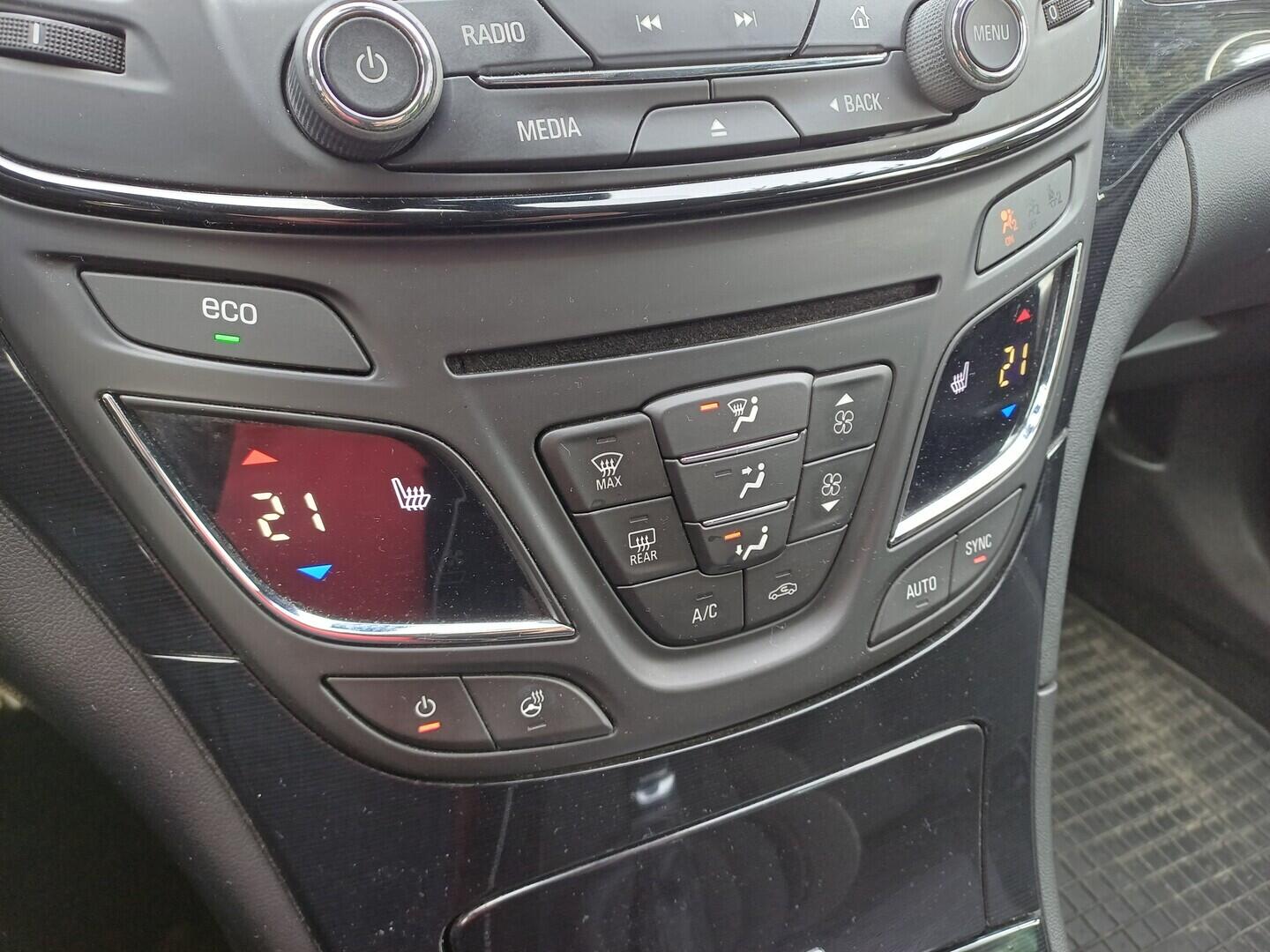 OI199V01711_26.webp_INSIGNIA Sports Tourer 1.6 EcoTec 125 kW manuál