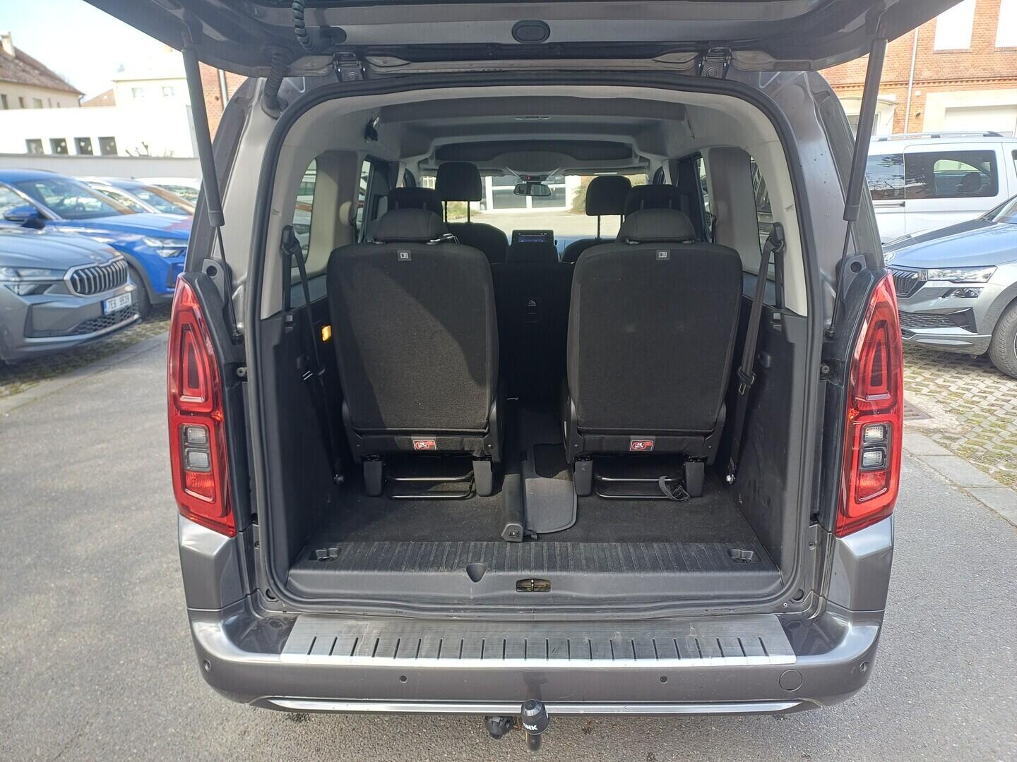 OI199V01714_28.webp_PROACE CITY VERSO Family 1.5 D4 96 kW automat