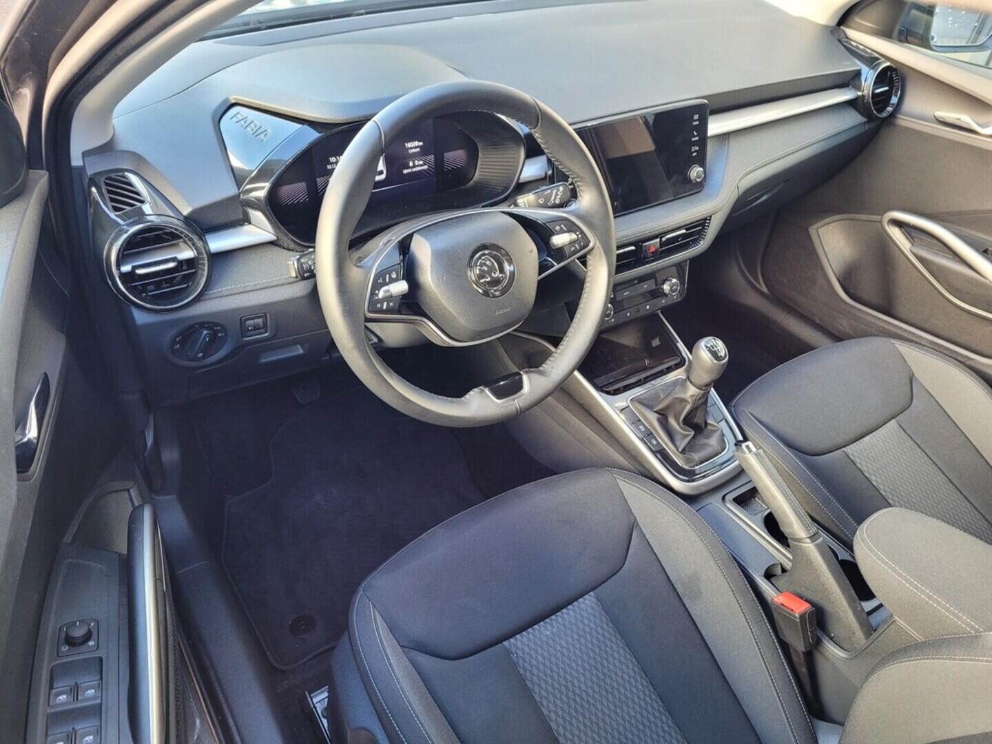 OM190V01851_19.webp_FABIA Selection 1.0 TSI 70 kW manuál, DPH