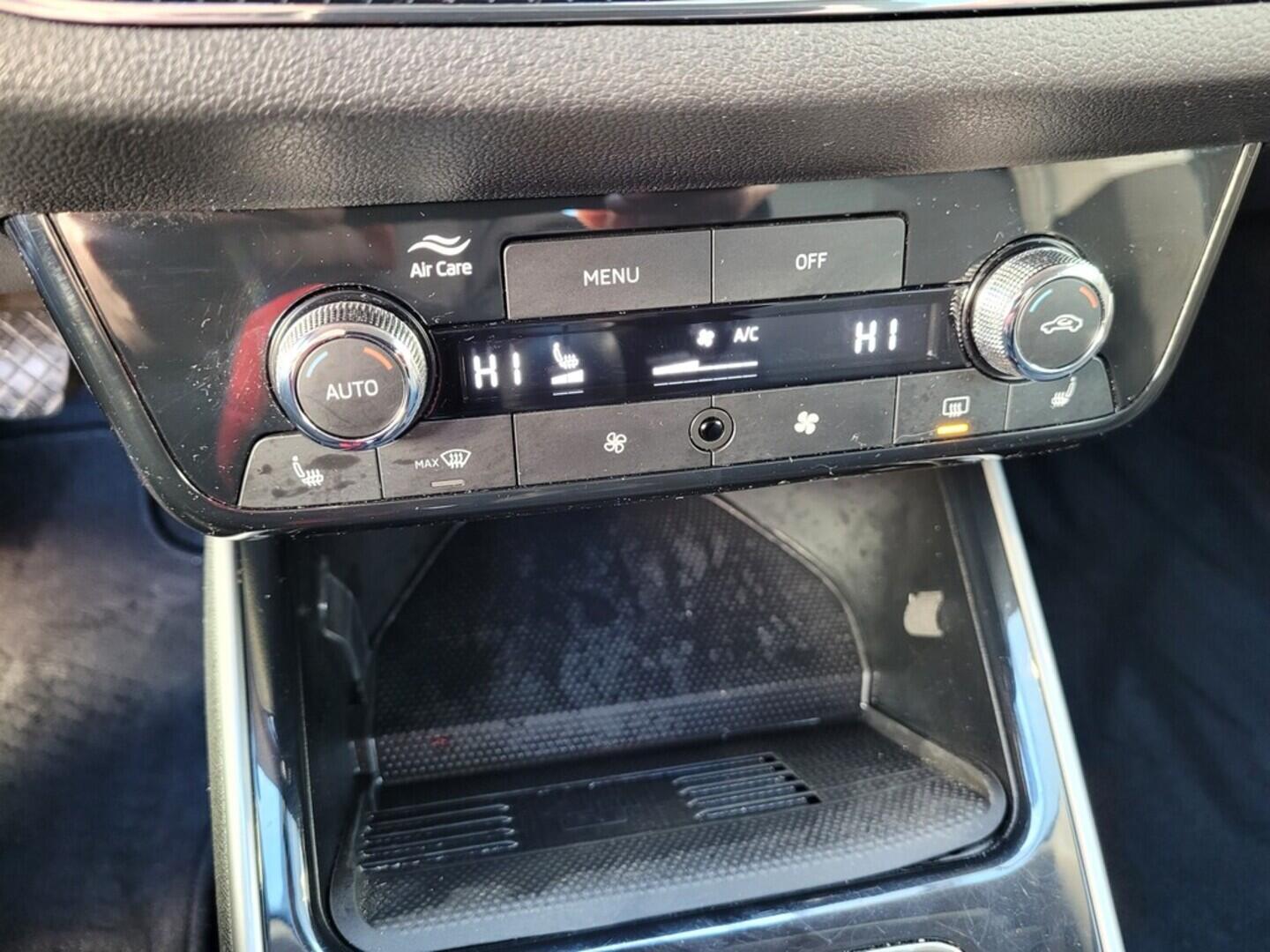 OM190V01851_28.webp_FABIA Selection 1.0 TSI 70 kW manuál, DPH