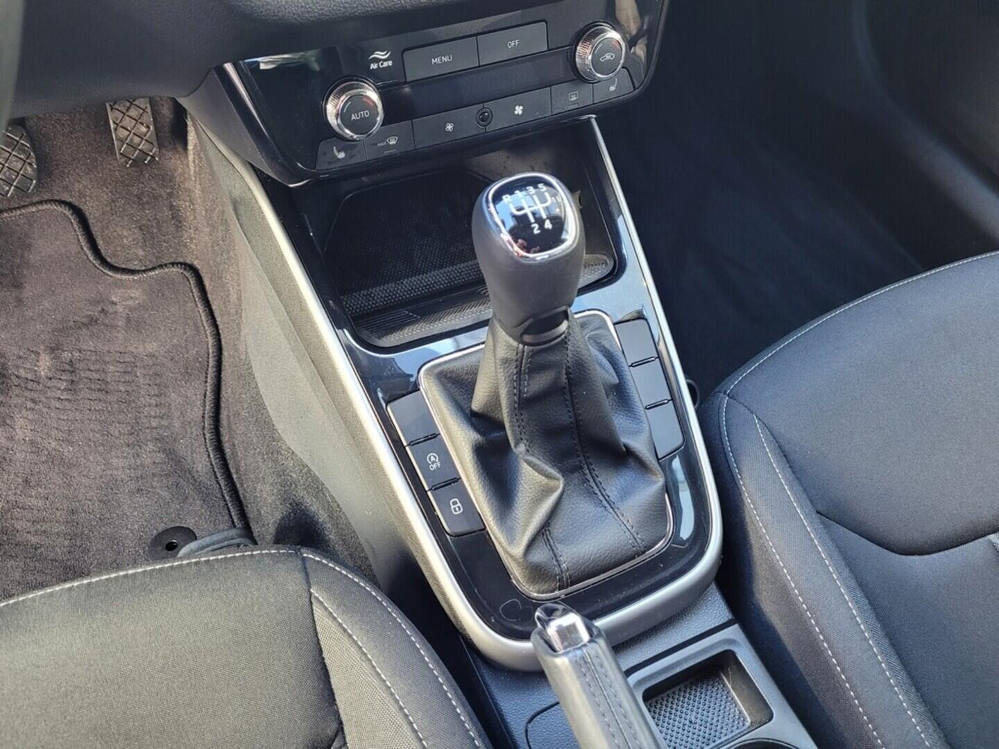 OM190V01851_29.webp_FABIA Selection 1.0 TSI 70 kW manuál, DPH