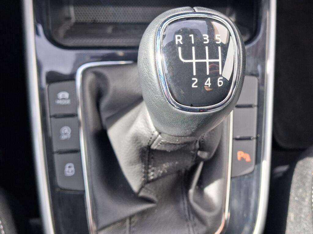 OM190V01913_28.webp_FABIA Top Selection 1.0 TSI 85 kW manuál, DPH