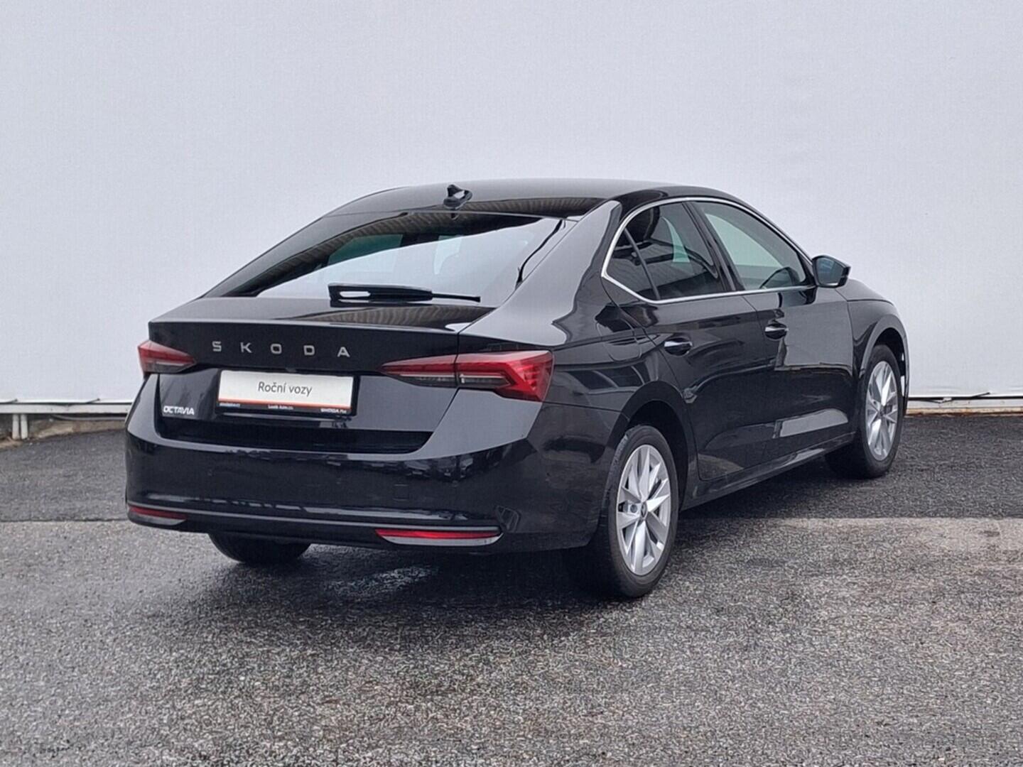 OM190V01924_11.webp_OCTAVIA Top Selection 1.5 TSI 110 kW automat, DPH