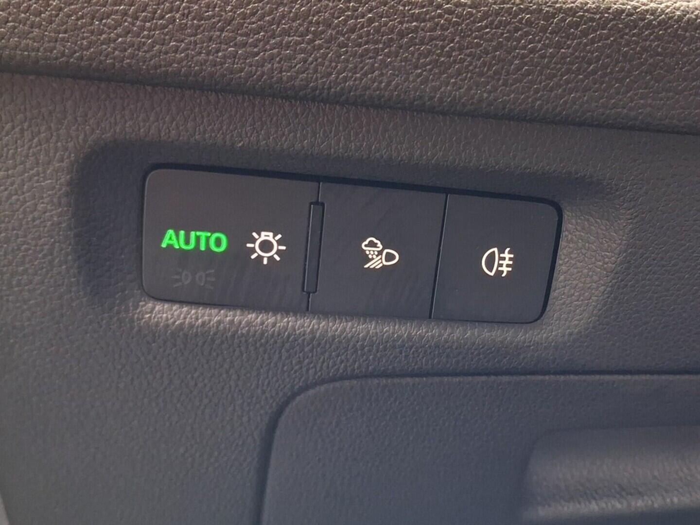 OM190V01924_22.webp_OCTAVIA Top Selection 1.5 TSI 110 kW automat, DPH