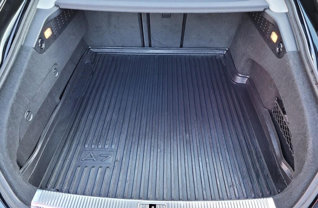 OM190V02022_35.webp_A7 SPORTBACK S-Line 3.0 TDI 235 kW automat