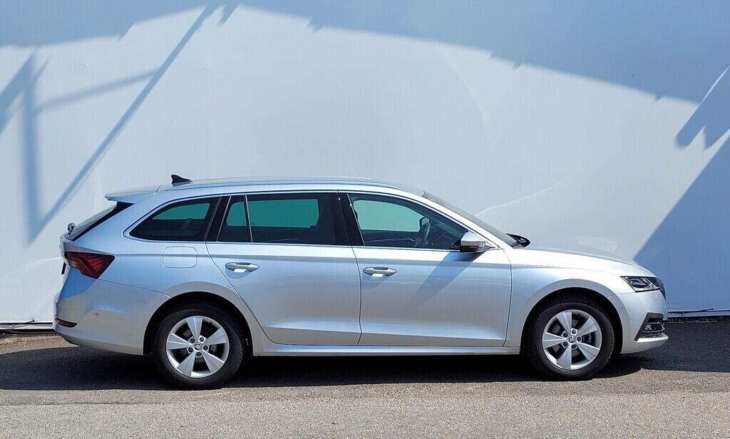 OM190V02131_16.webp_OCTAVIA Style 2.0 TDI 110 kW automat, DPH