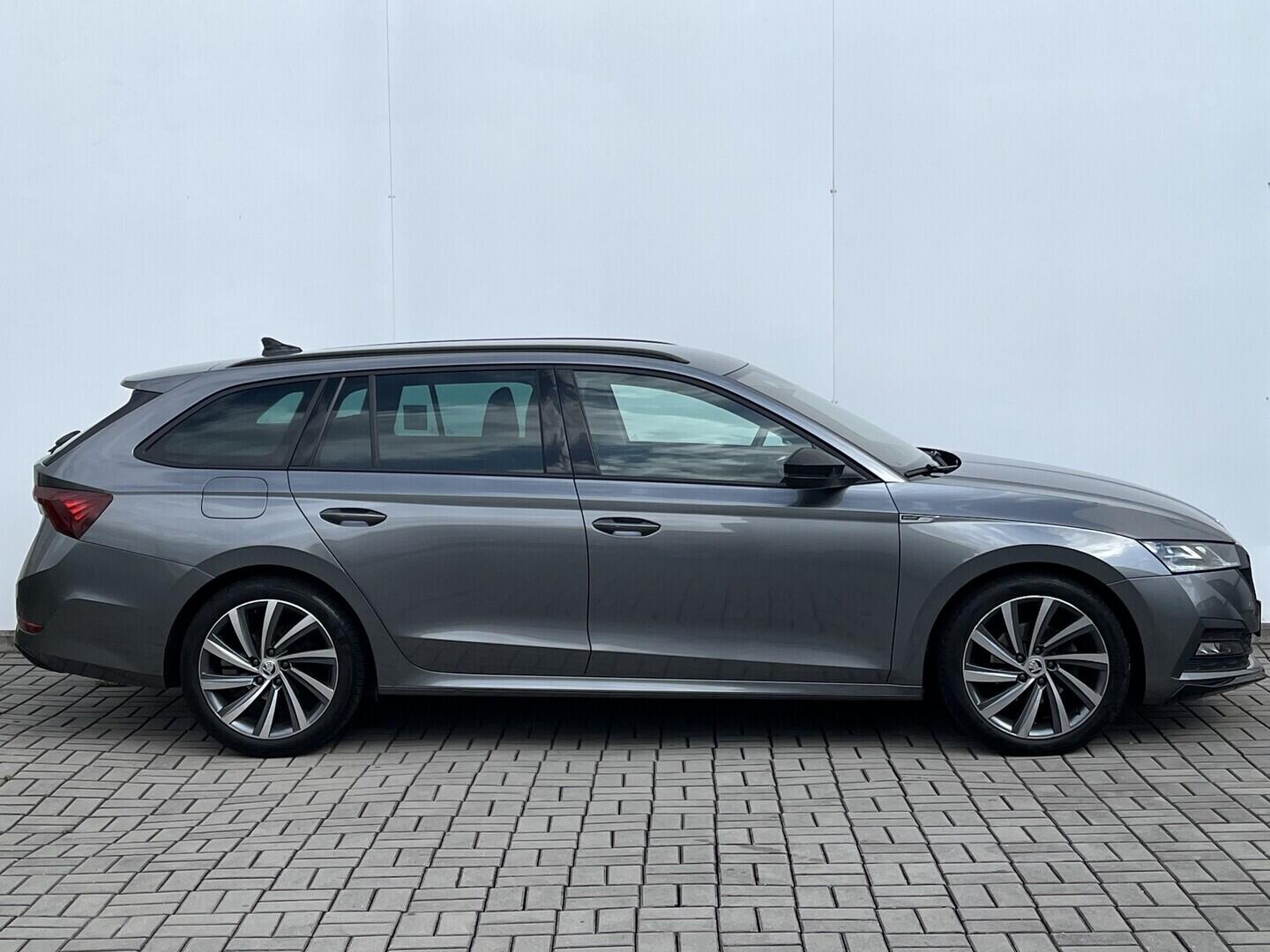 OM190V02132_16.webp_OCTAVIA SportLine 2.0 TDI 110 kW automat, DPH