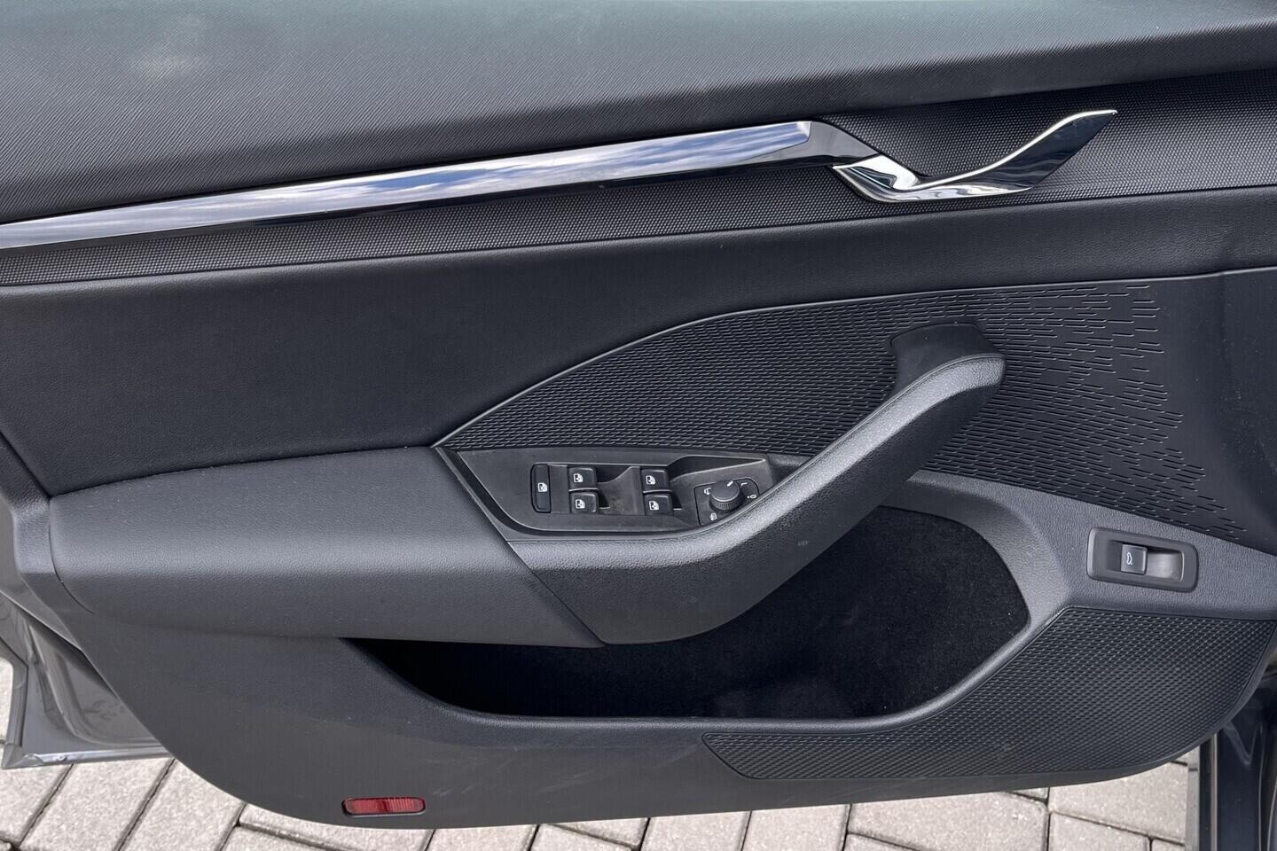 OM190V02132_19.webp_OCTAVIA SportLine 2.0 TDI 110 kW automat, DPH