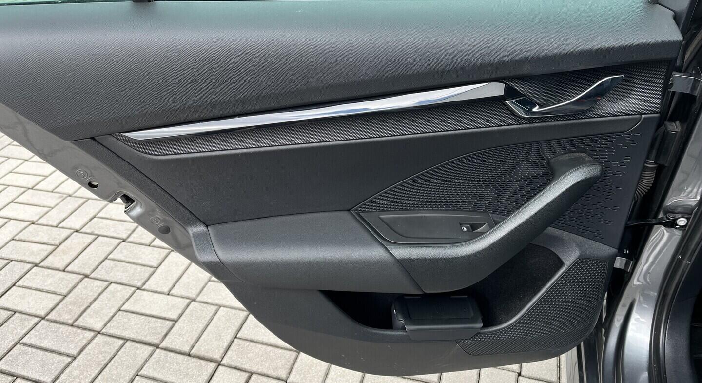 OM190V02132_30.webp_OCTAVIA SportLine 2.0 TDI 110 kW automat, DPH