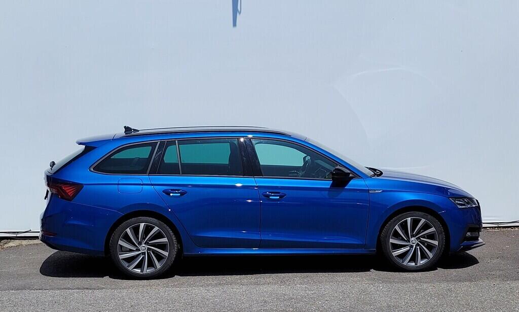 OM190V02133_16.webp_OCTAVIA SportLine 2.0 TDI 110 kW automat, DPH