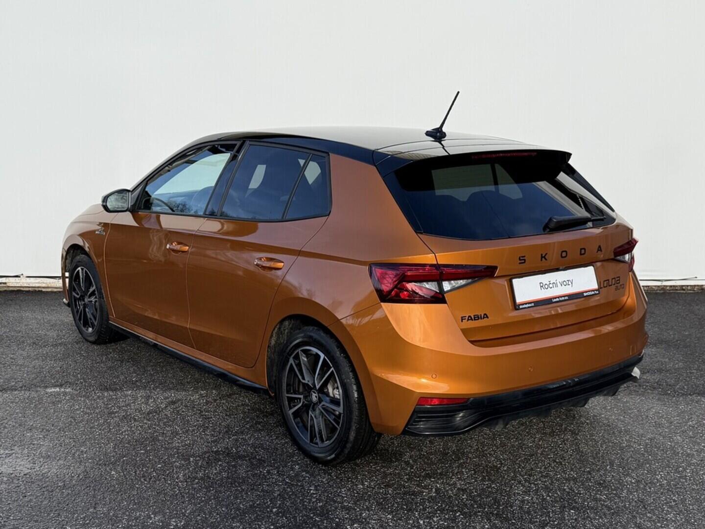 OM190V02182_15.webp_FABIA Monte Carlo 1.0 TSI 85 kW manuál, DPH