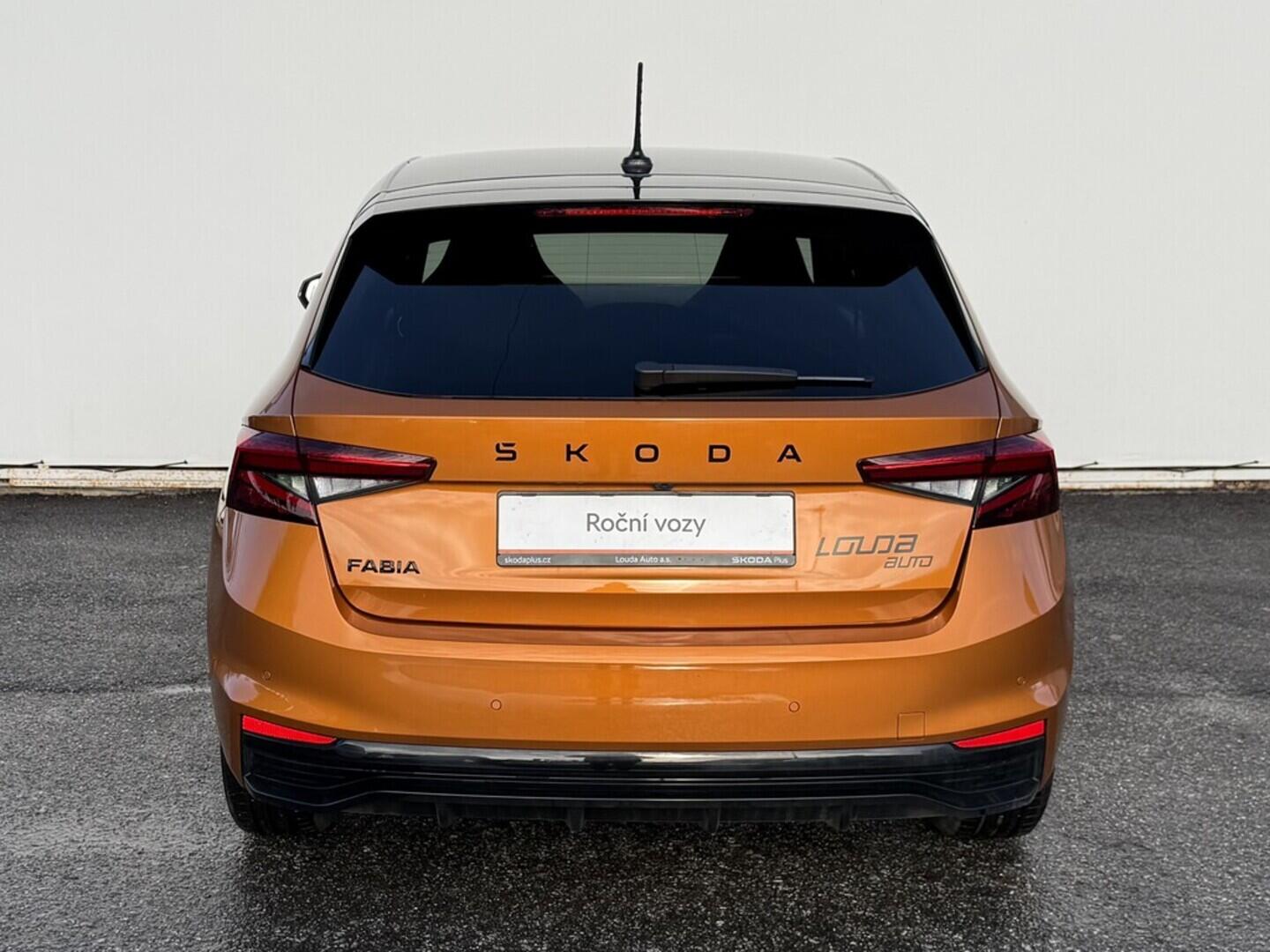 OM190V02182_17.webp_FABIA Monte Carlo 1.0 TSI 85 kW manuál, DPH