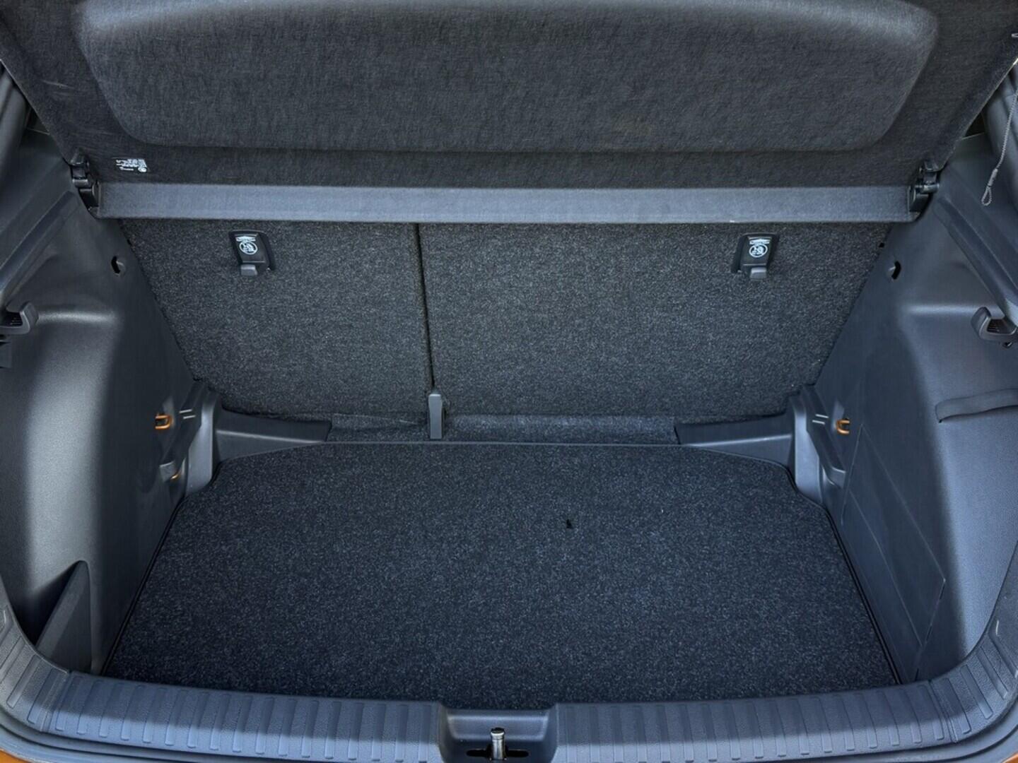 OM190V02182_30.webp_FABIA Monte Carlo 1.0 TSI 85 kW manuál, DPH