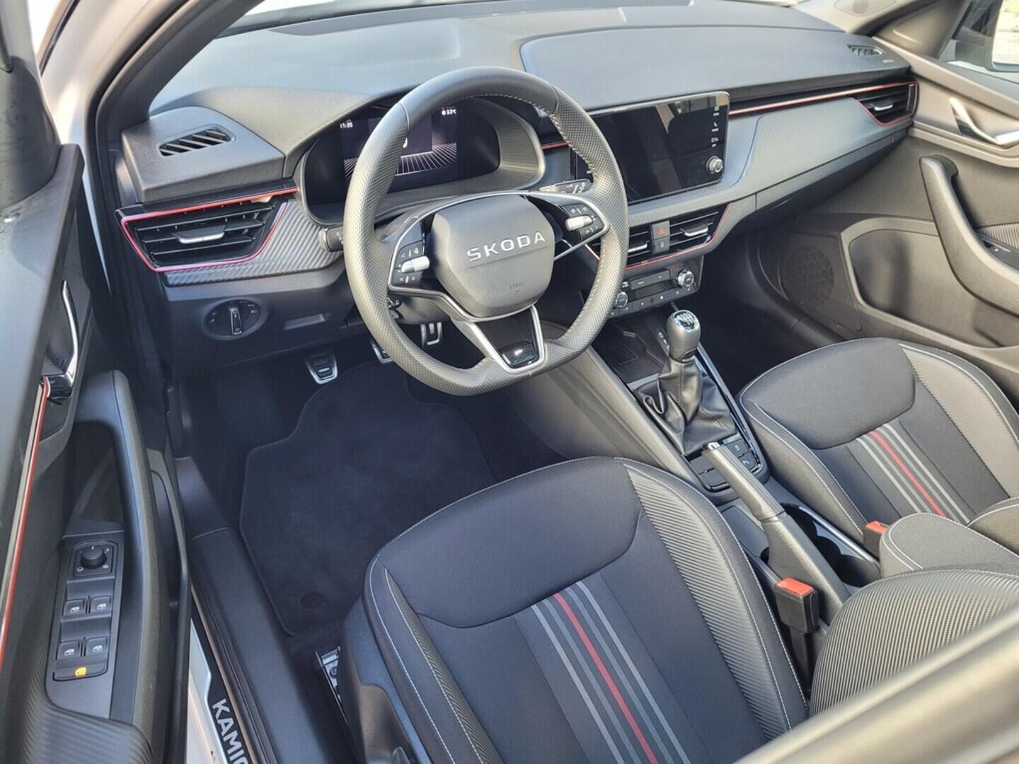 OM190V02244_19.webp_KAMIQ Monte Carlo 1.0 TSI 85 kW manuál, DPH