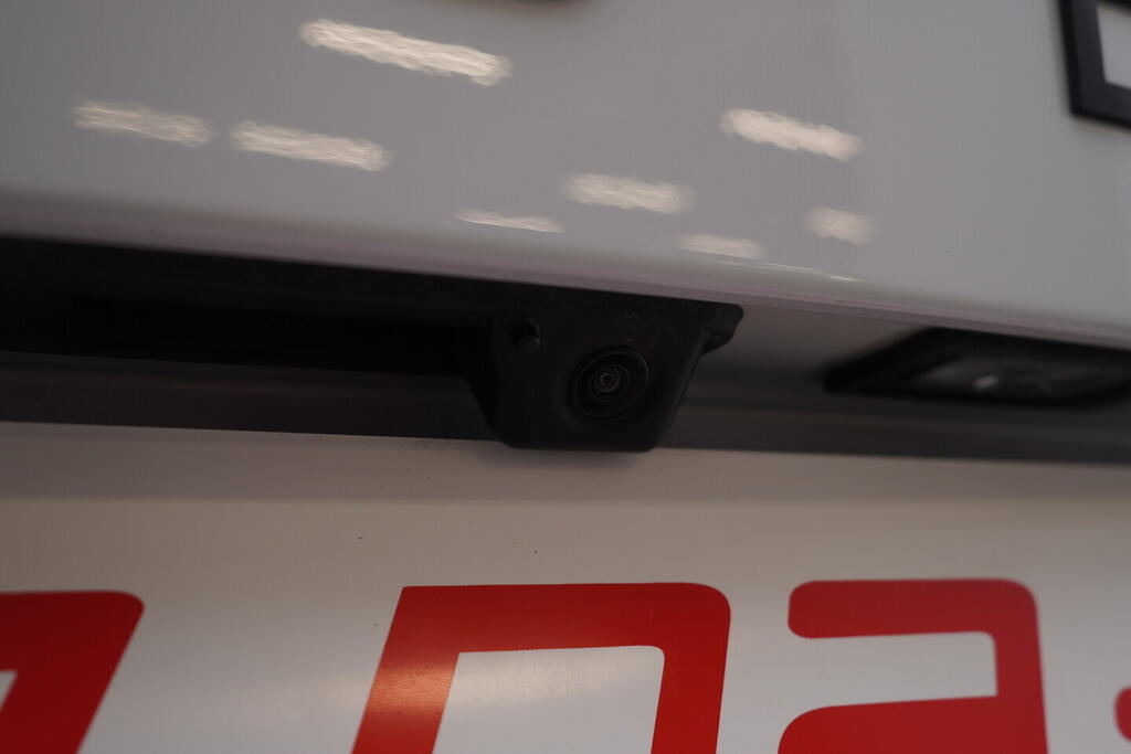 OM190V02244_41.webp_KAMIQ Monte Carlo 1.0 TSI 85 kW manuál, DPH