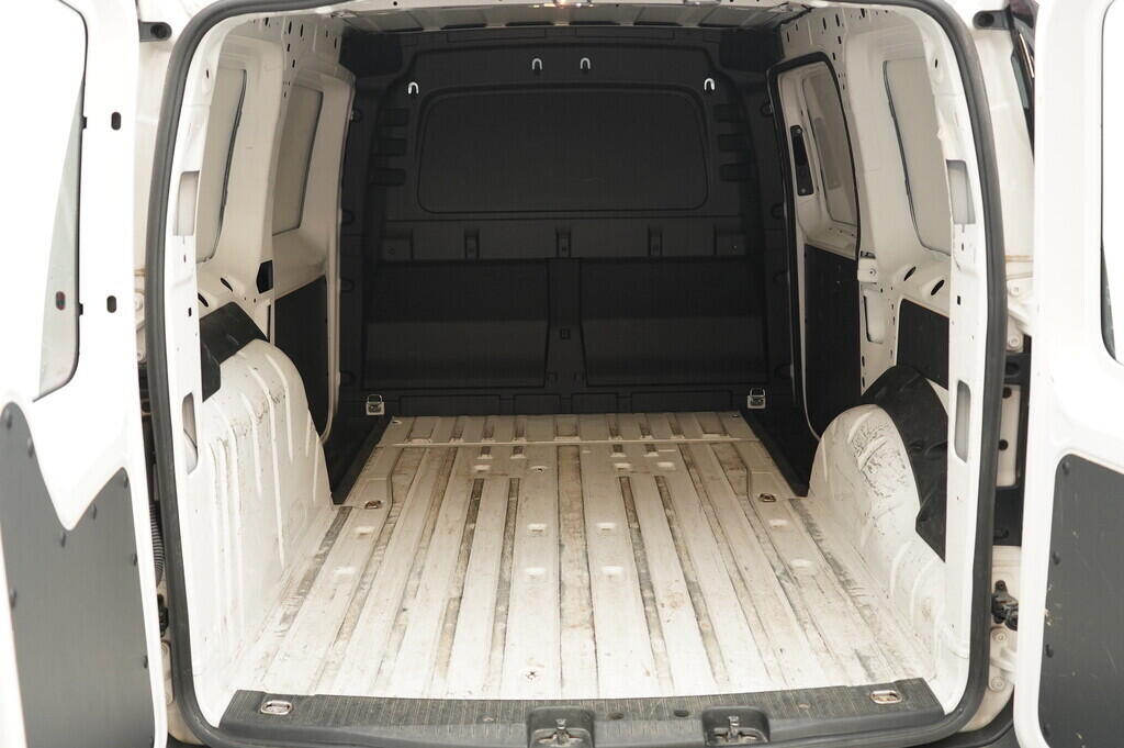 OM190V02278_25.webp_CADDY MAXI - SKŘÍŇOVÝ VŮZ  2.0 TDI 75 kW manuál, DPH