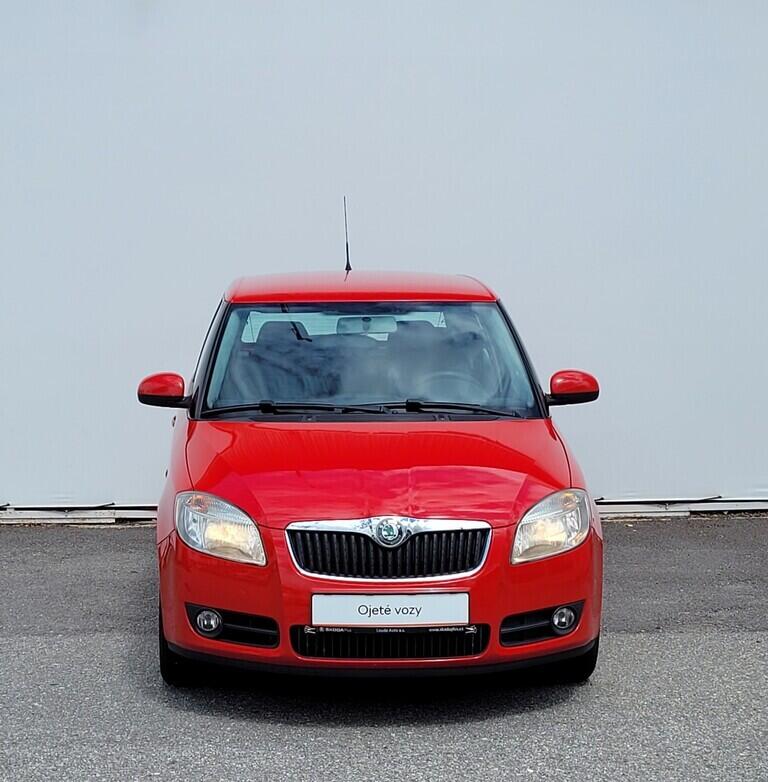OM190V02310_13.webp_FABIA Ambiente 1.2 HTP 12V 51 kW manuál
