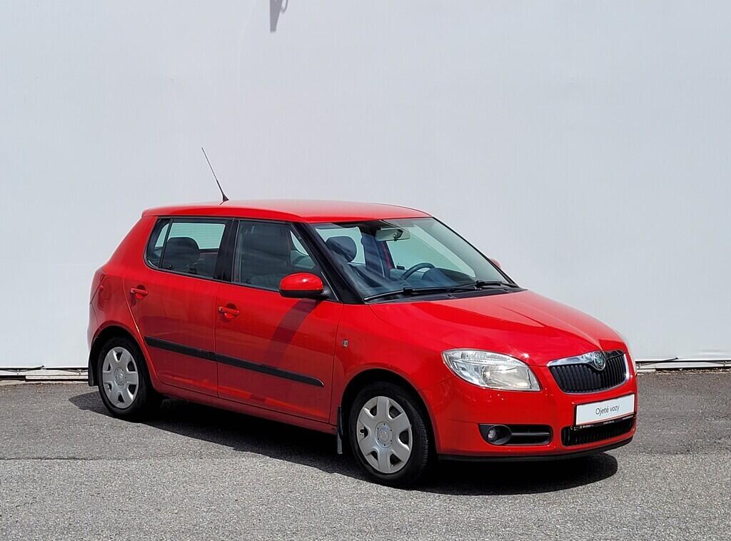 OM190V02310_14.webp_FABIA Ambiente 1.2 HTP 12V 51 kW manuál