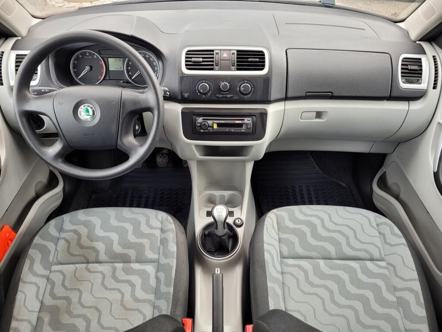 OM190V02310_18.webp_FABIA Ambiente 1.2 HTP 12V 51 kW manuál