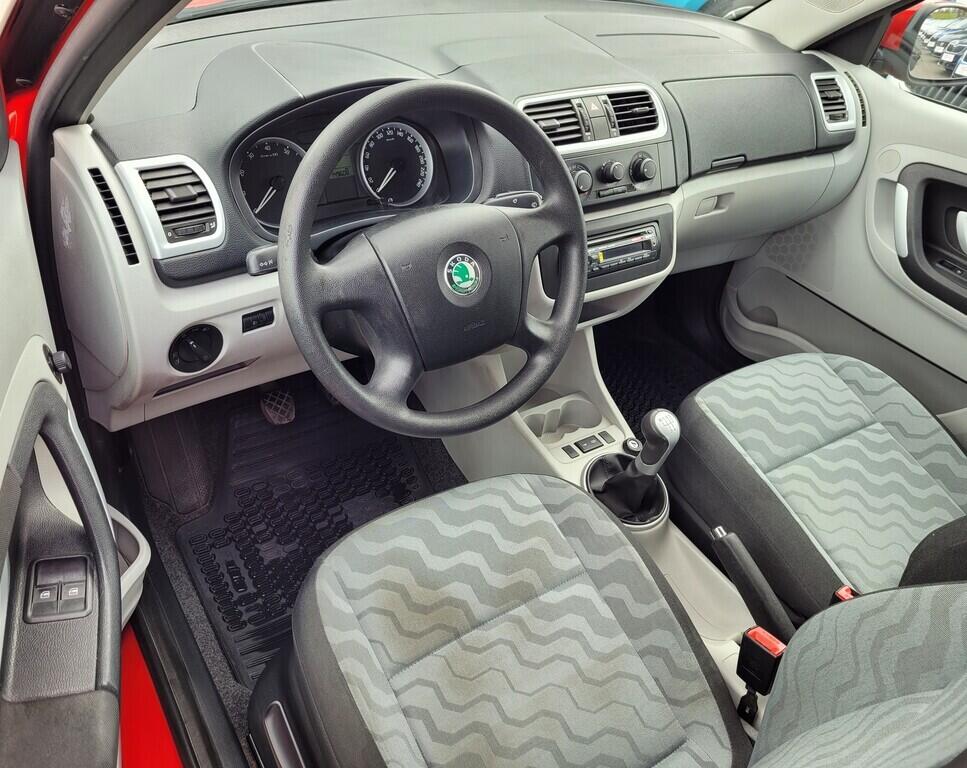 OM190V02310_19.webp_FABIA Ambiente 1.2 HTP 12V 51 kW manuál