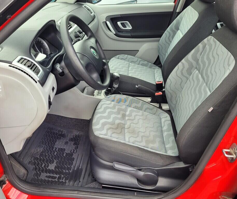 OM190V02310_20.webp_FABIA Ambiente 1.2 HTP 12V 51 kW manuál